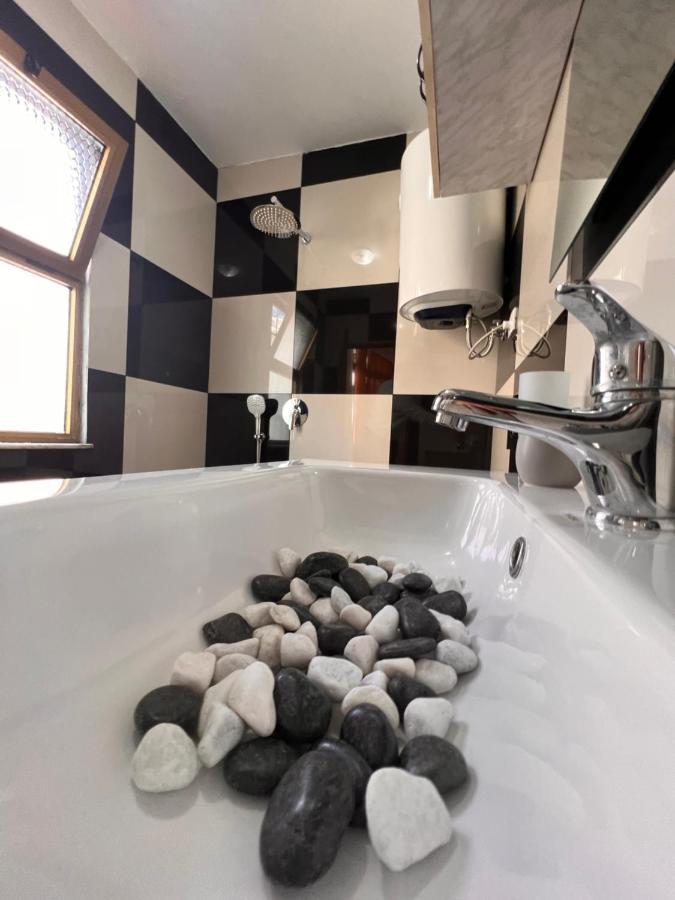 Alea1 Apartment ティラナ エクステリア 写真